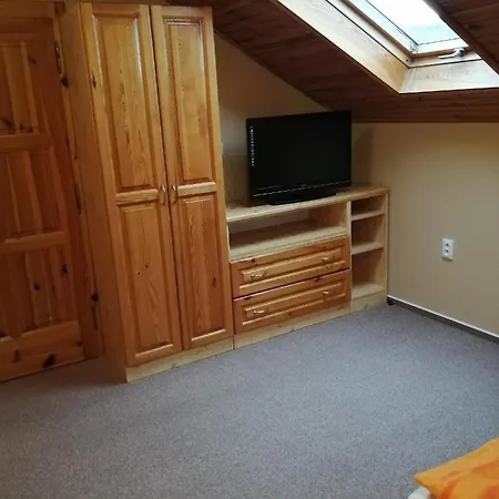 Πανσιόν Jendral